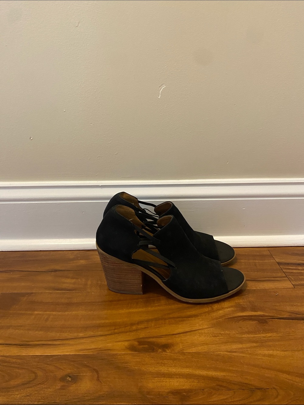 Susina Black Suede Open-Toe Cutout Block Heel Sandals